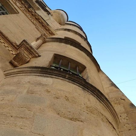 Uzes, Au Coeur Du Centre Medieval Le Logis Du Consul Un Bien D'Exception Du Xvieme Siecle מראה חיצוני תמונה