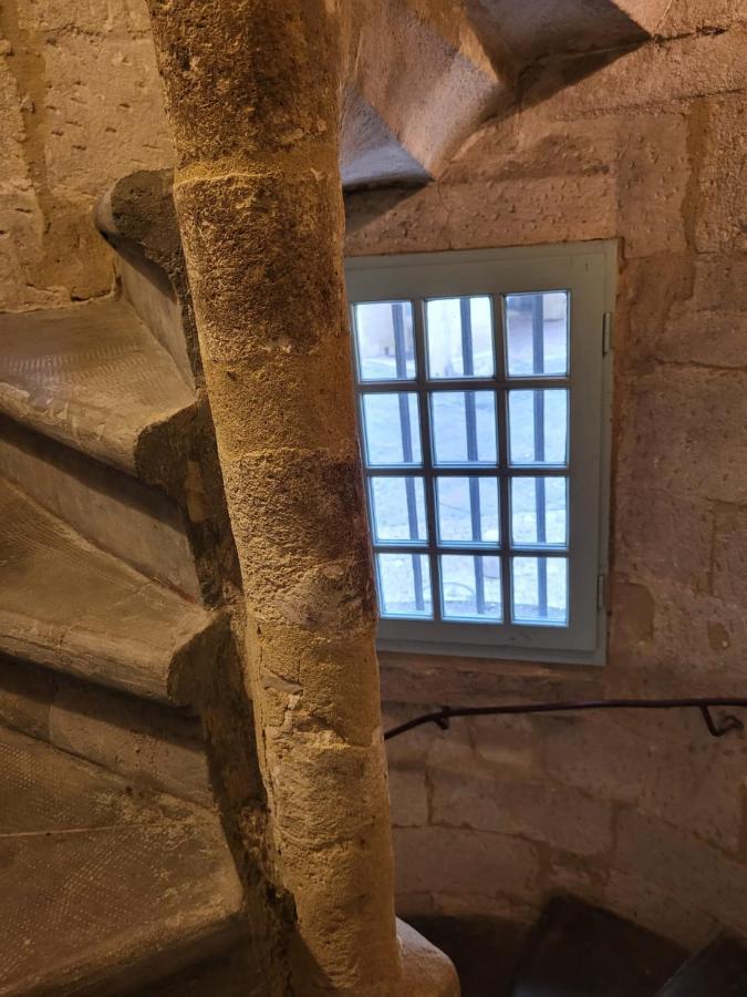 Uzes, Au Coeur Du Centre Medieval Le Logis Du Consul Un Bien D'Exception Du Xvieme Siecle מראה חיצוני תמונה