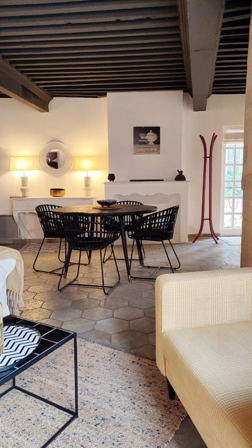 Uzes, Au Coeur Du Centre Medieval Le Logis Du Consul Un Bien D'Exception Du Xvieme Siecle מראה חיצוני תמונה